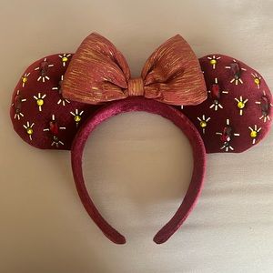 Burgundy Bedazzled Minnie Mouse Disney ears PERFECT CONDITION